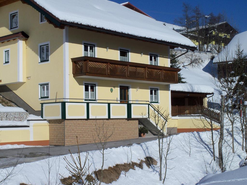 Ferienwohnung Haus Mary Russbach am Pass Gschütt Exterior foto